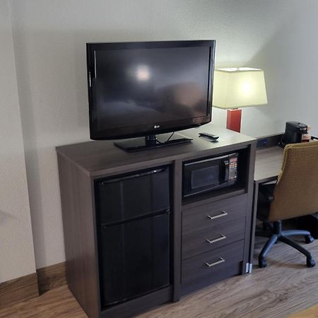 Quality Inn Forsyth Near Ga Public Safety Training Center Экстерьер фото