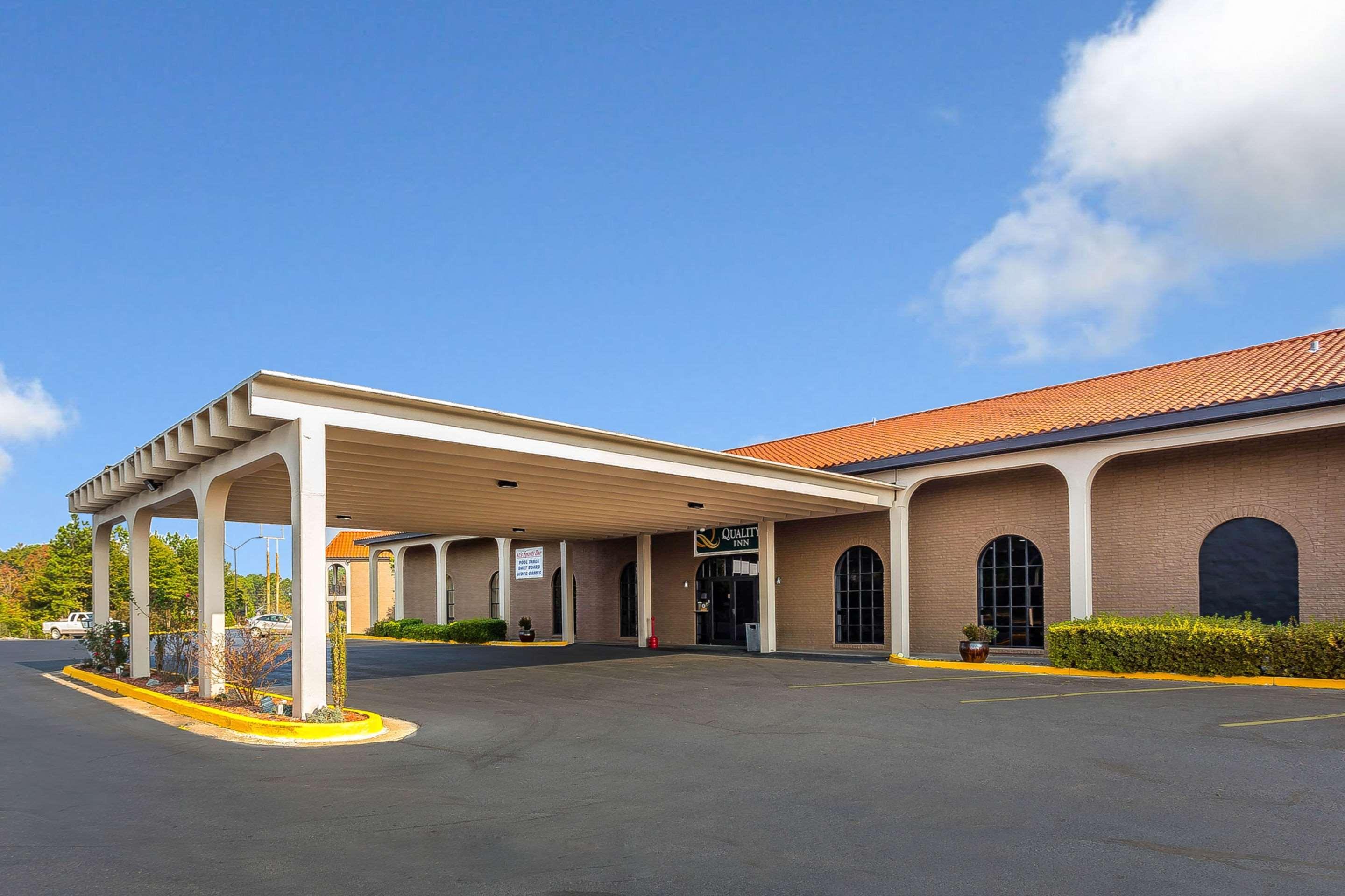 Quality Inn Forsyth Near Ga Public Safety Training Center Экстерьер фото