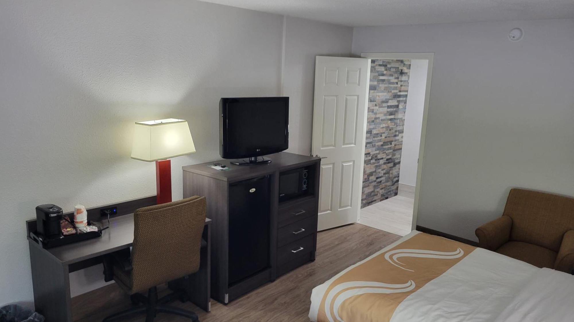 Quality Inn Forsyth Near Ga Public Safety Training Center Экстерьер фото