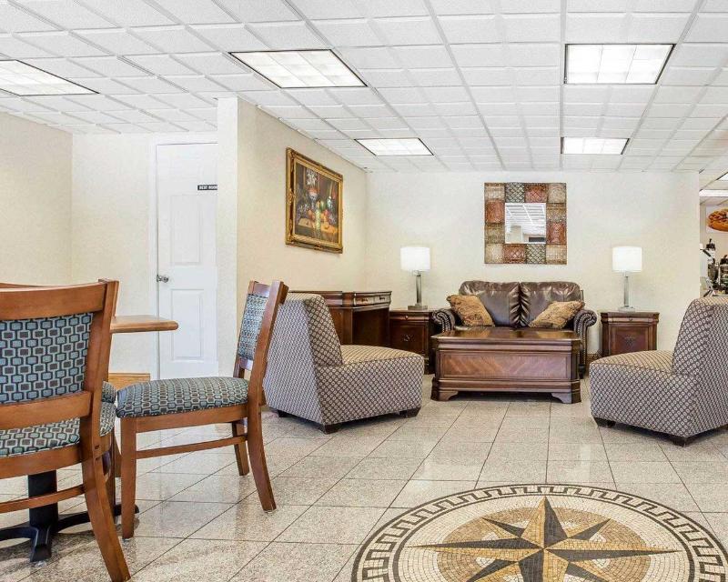 Quality Inn Forsyth Near Ga Public Safety Training Center Экстерьер фото