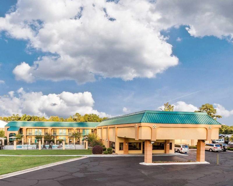 Quality Inn Forsyth Near Ga Public Safety Training Center Экстерьер фото